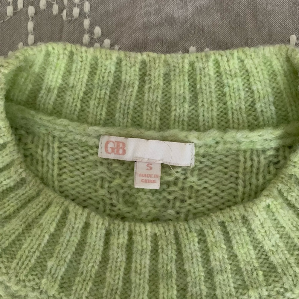 EUC GIANNI BINI cozy cropped sweater - Picture 4 of 6